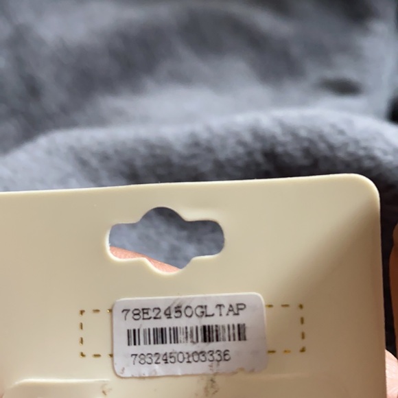 Earrings - Picture 2 of 3